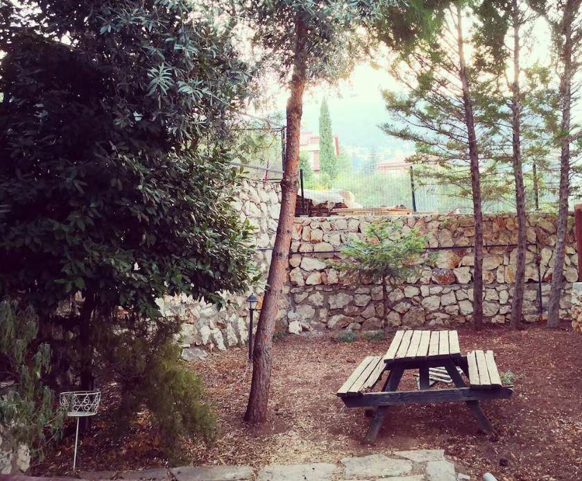 Seron Hotel
