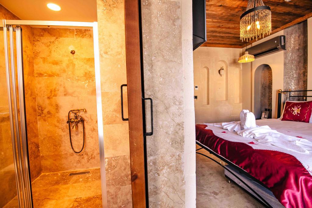 Alika Castle House