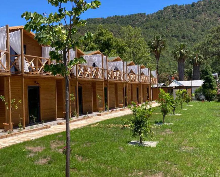 Fnm Luxury Bungalow's & Restaurant