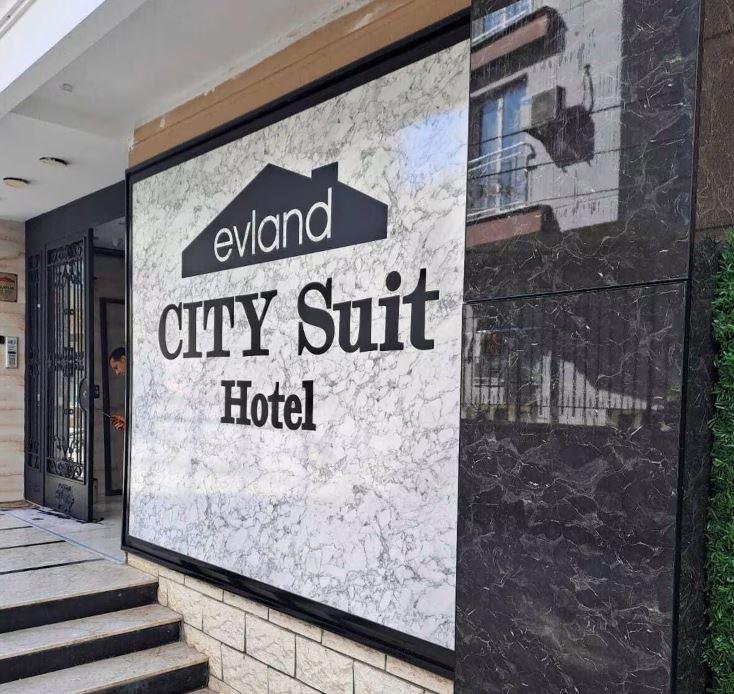 Evland City Suit