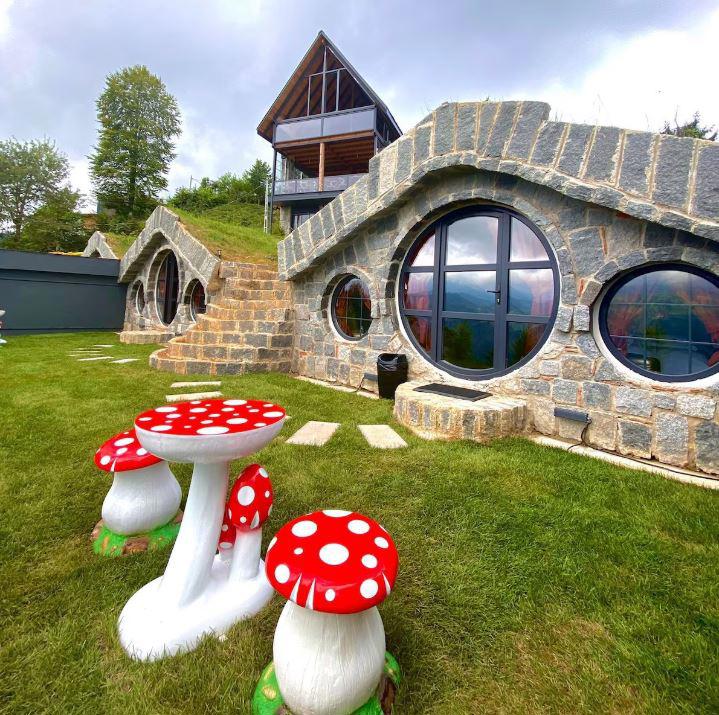 Hobbit Chalet