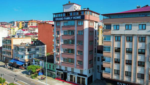Grand Family Home