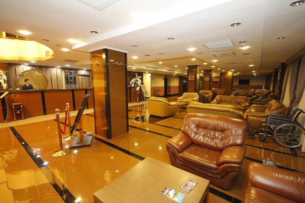 Met Gold Hotel