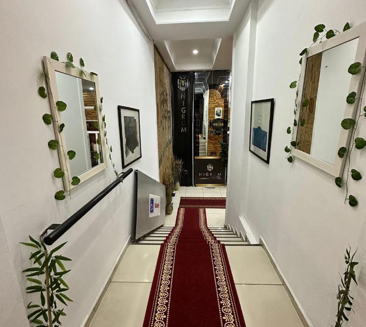 Nigrum Otel