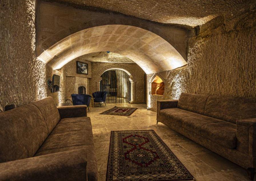 Zumrüdüanka Cave