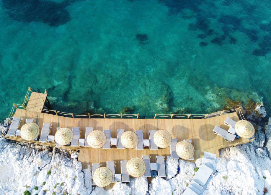 Akvaryum Otel Karaburun