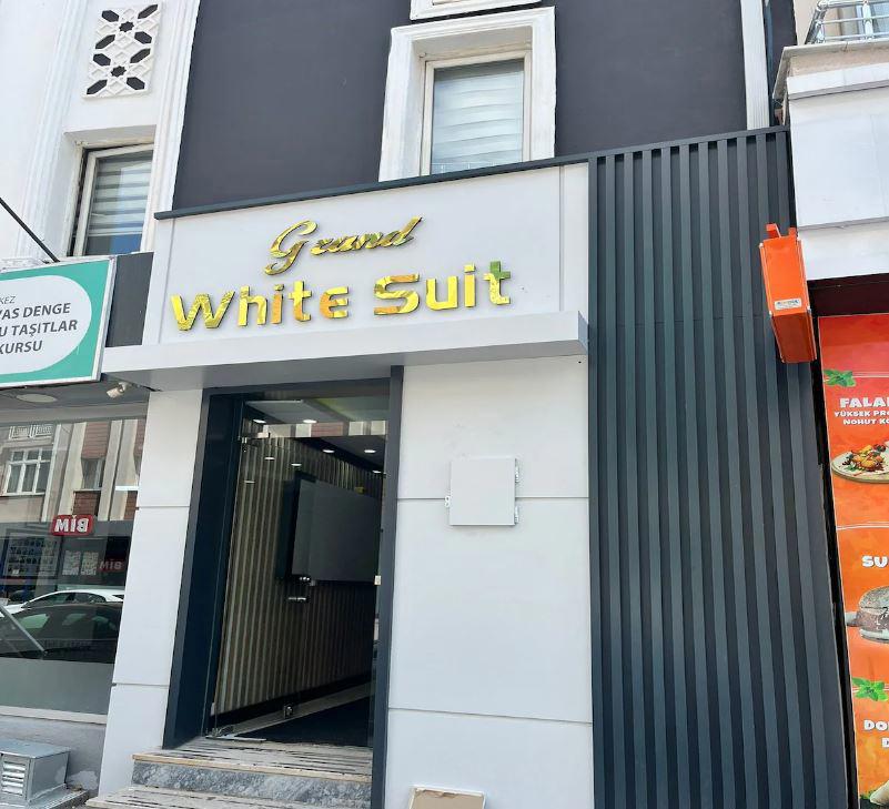 Grand White Suit Otel