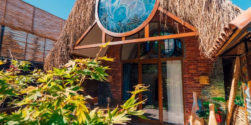 Feronia Suites