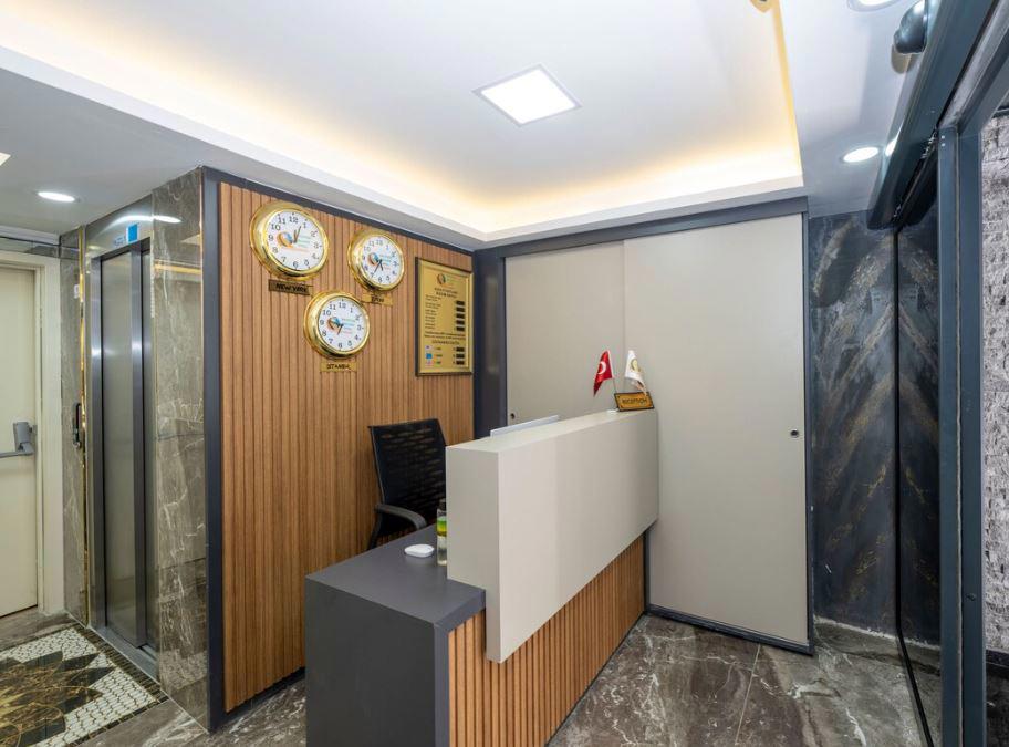 Skystar Deluxe Hotel