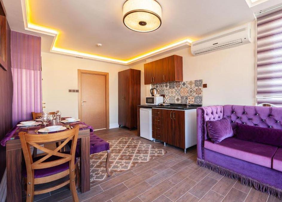 Rose Mansion By Otantik Suites
