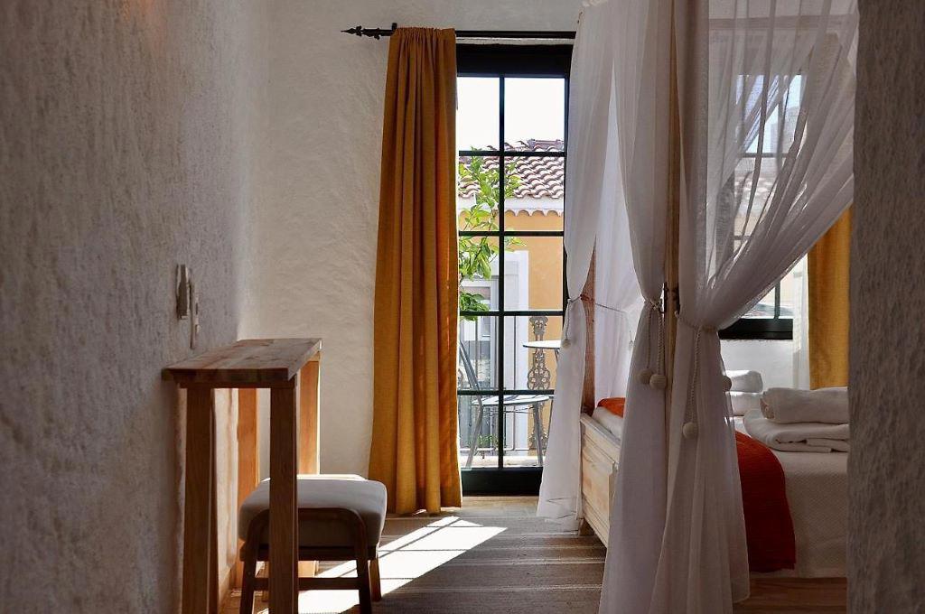 Agrumi Gastropub & Hotel