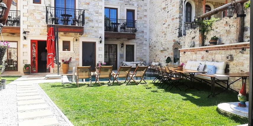 Sinem Hanım Konağı Foça (+12 Adults Only)