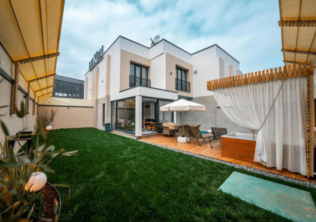 Luxon Sapanca Family Villas