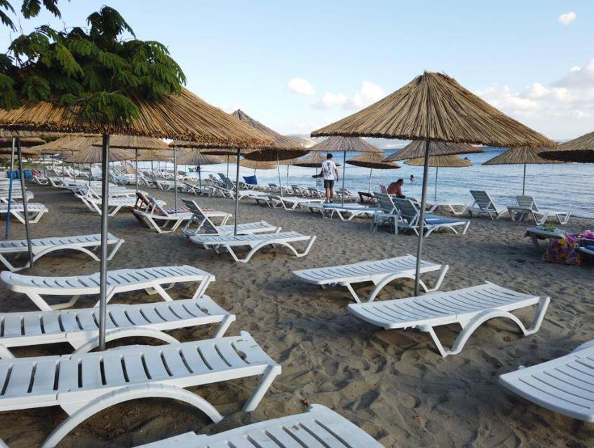 Arlina Resort Hotel