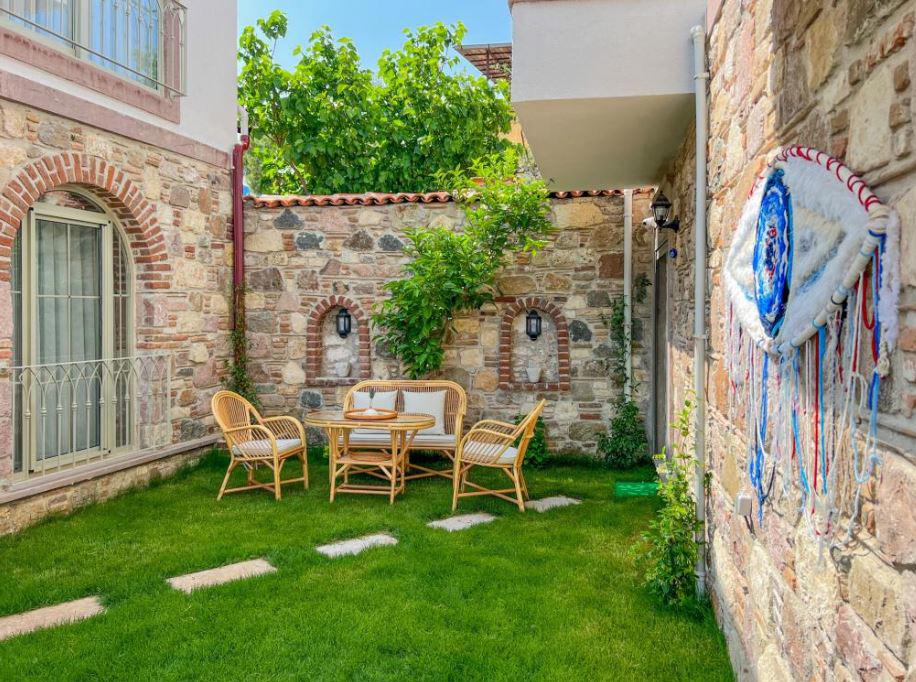 Parla Otel Küçükköy