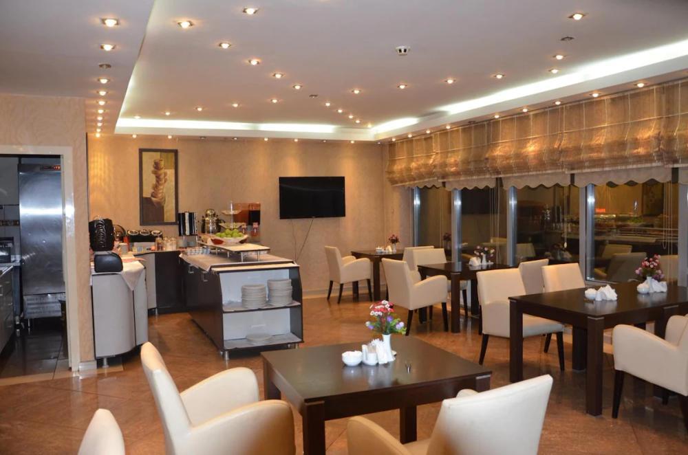 Admiral Hotel