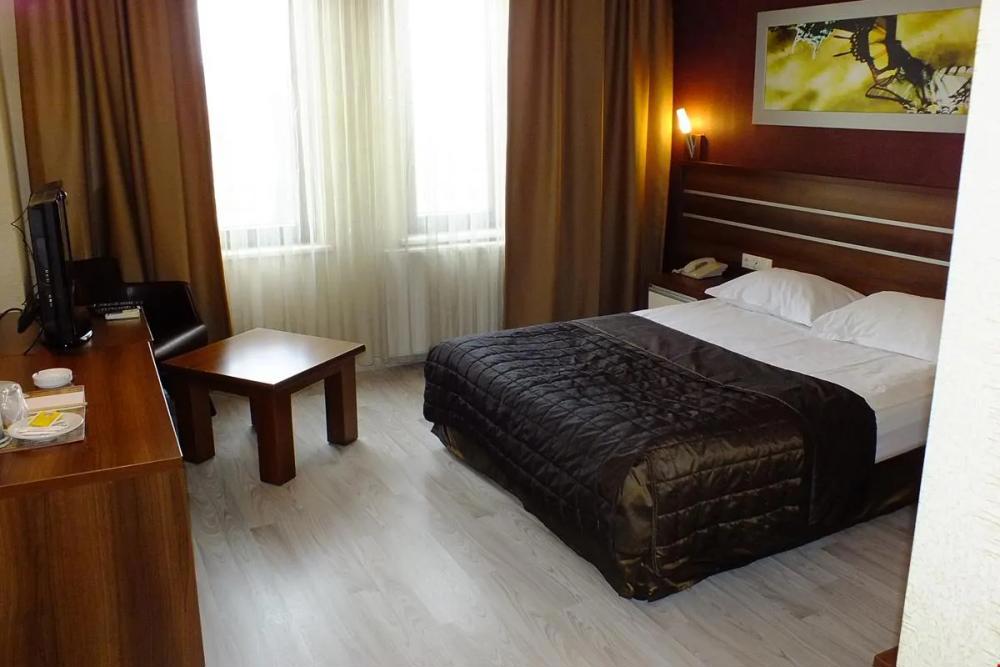 Lifos Hotel
