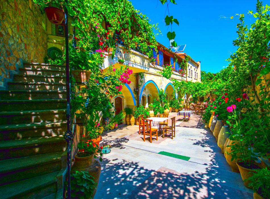 Pacha Cave Hotel