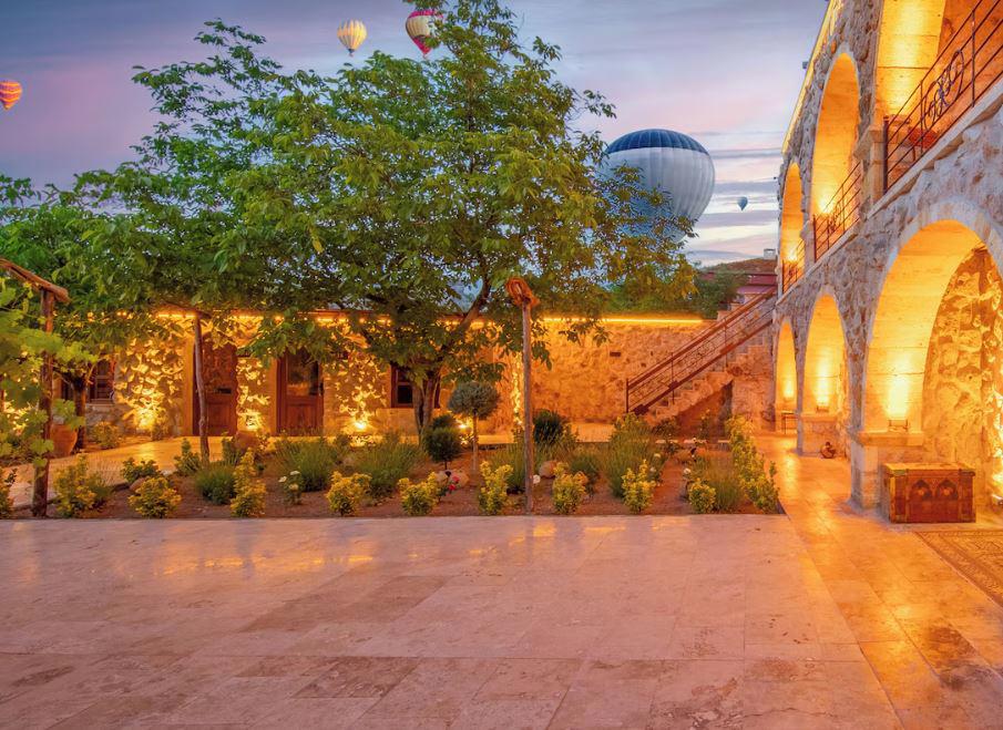 Çavuşin Stone House