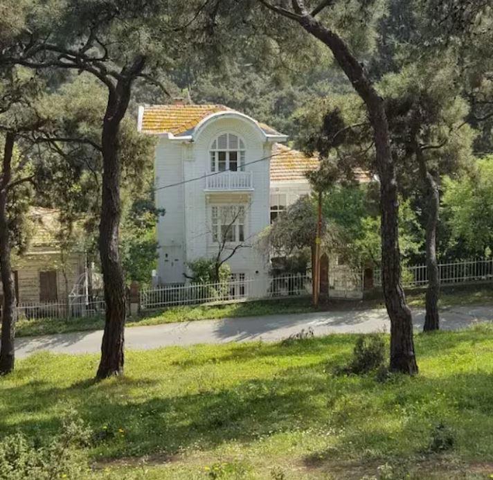 Büyükada Lale Köşk