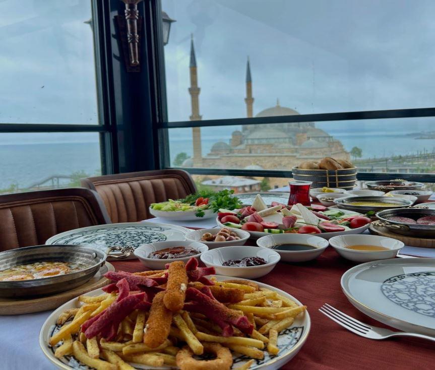 Bulancak Ayatoure Hotel