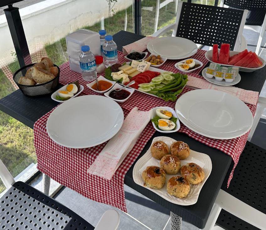 Sevgi Hotel Geyikli