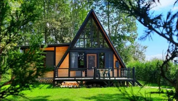 Pentalow Cabin