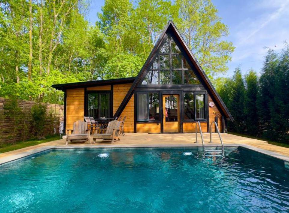 Pentalow Cabin