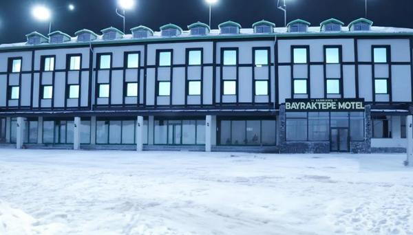 Bayraktepe Snow Hotel