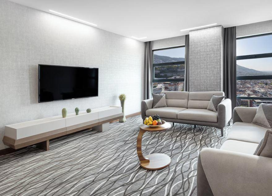 Lilium Hotel & Suites