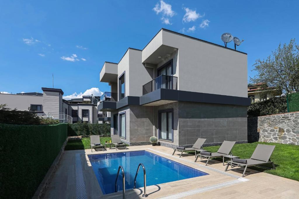 Aileena Hotel & Villas