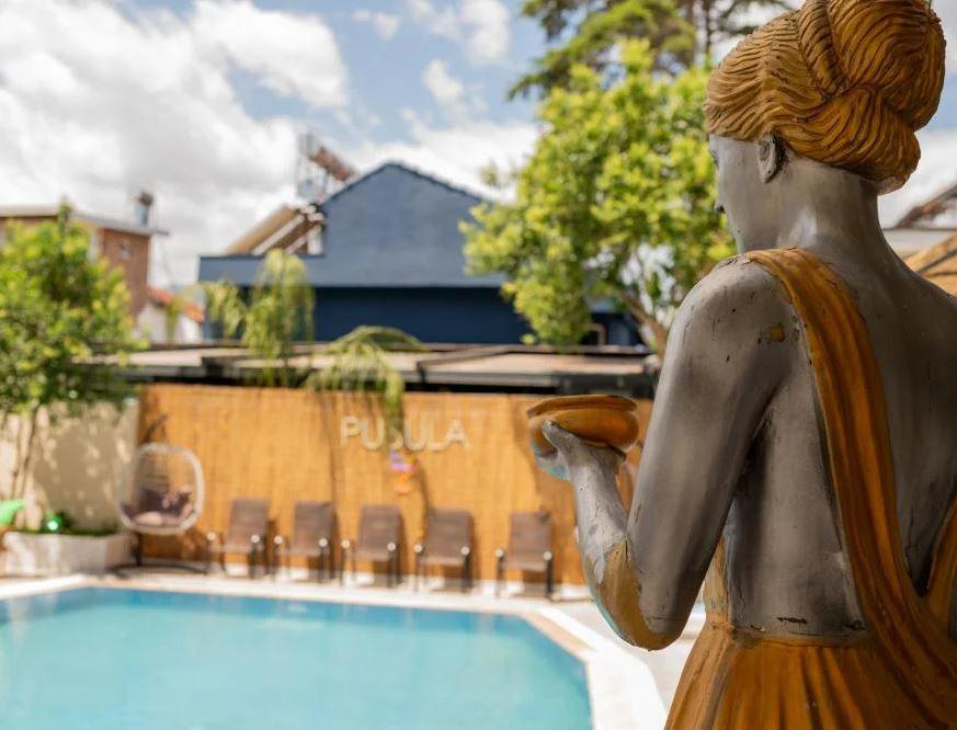 Vois Kemer Hotel
