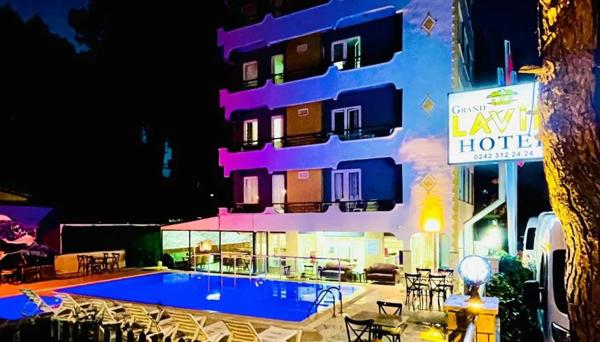 Grand Lavin Hotel