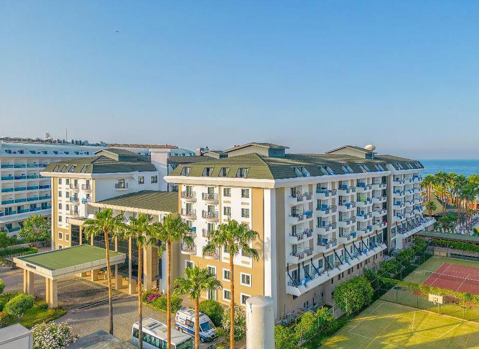 Meryan Beach Hotel Spa
