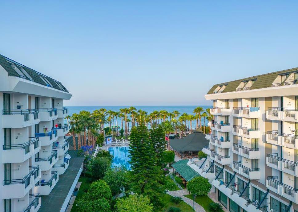 Meryan Beach Hotel Spa