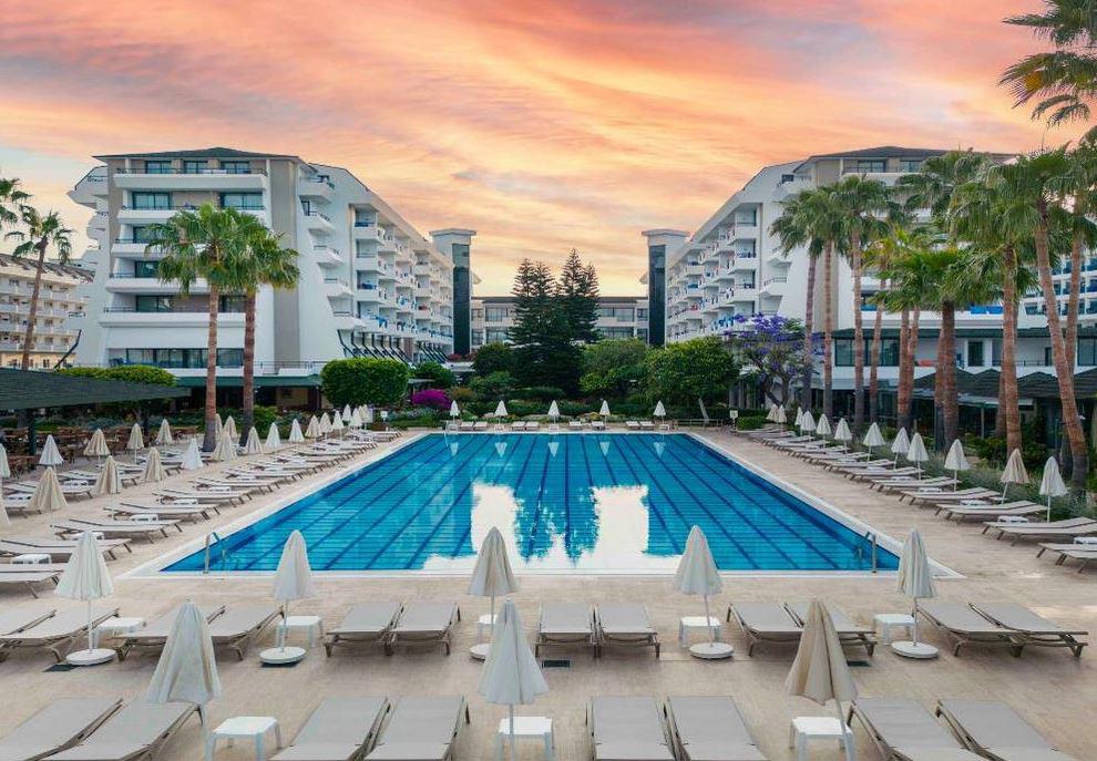 Meryan Beach Hotel Spa