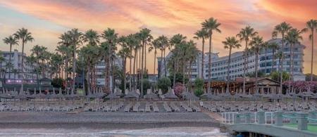 Meryan Beach Hotel Spa