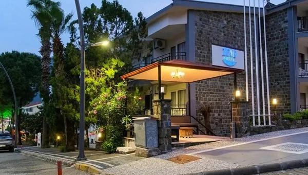Zeus Turunç Otel