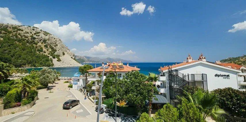 Zeus Turunç Otel