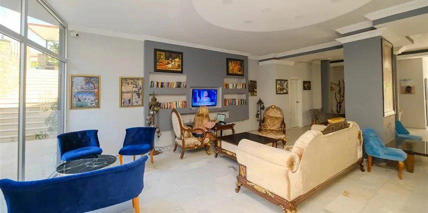 Zeus Turunç Otel