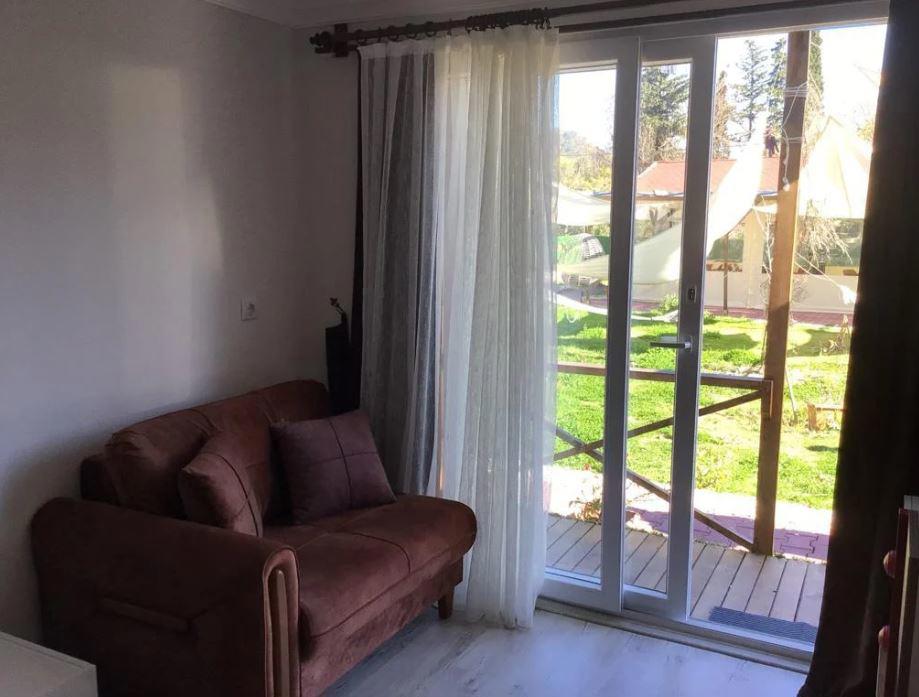 Zeyos Lodge