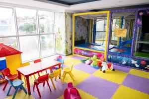 Ren Business Hotel