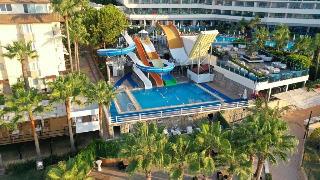 Eos Beach Resort (Ex.Crystal Land Of Paradise)
