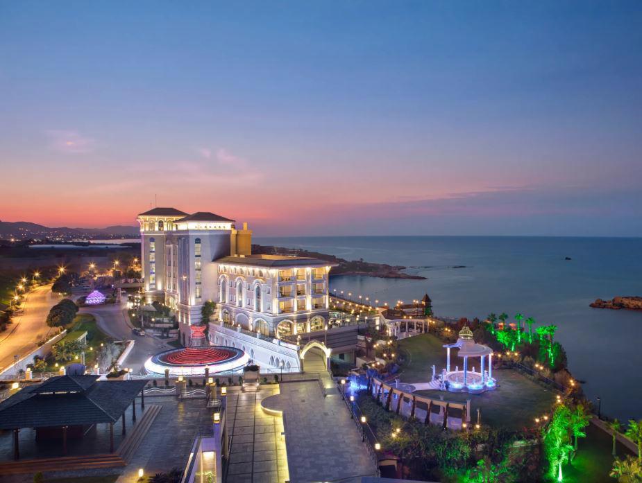 Merit Royal Premium Hotel & Casino & Spa