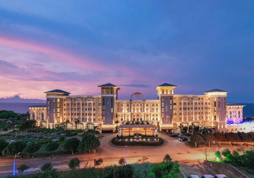 Merit Royal Premium Hotel & Casino & Spa