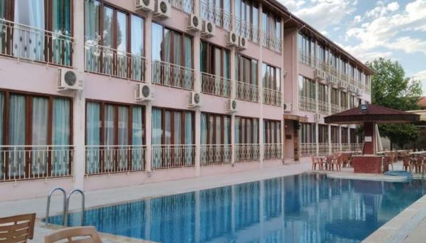 Oskar Thermal Hotel
