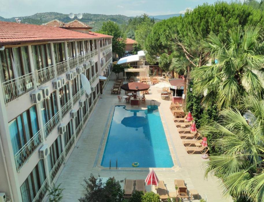 Oskar Thermal Hotel
