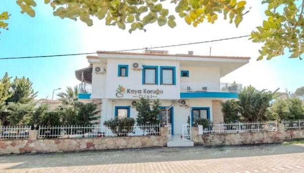 Kaya Koruğu Cunda