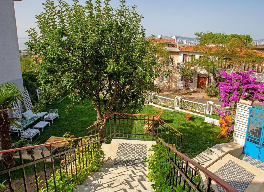 Mansion Milia