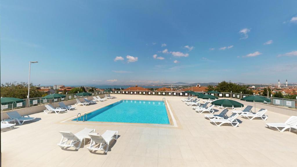 Double Royal Hotel